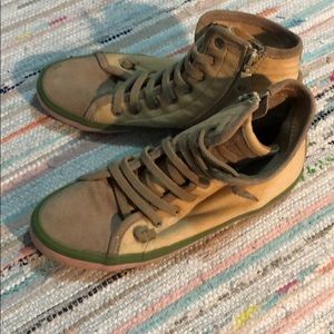 My mom bought them in a size smaller than mine.